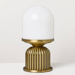HEARTH & HAND NWT Brass Fluted and Frosted Glass Accent Table Lamp -Brass/White